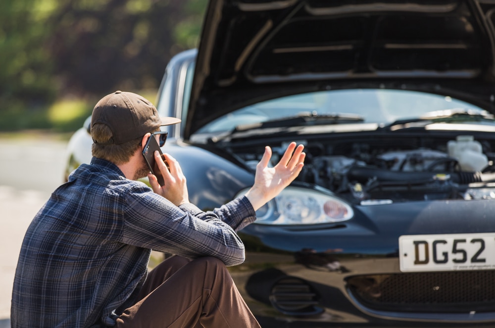 Escondido car accident lawyers assisting drivers after a roadside collision and insurance dispute.