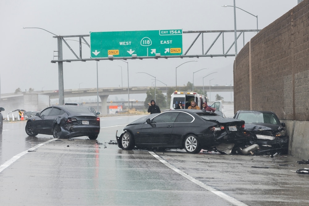 Chula Vista car accident lawyers investigating multi-vehicle freeway collision scene